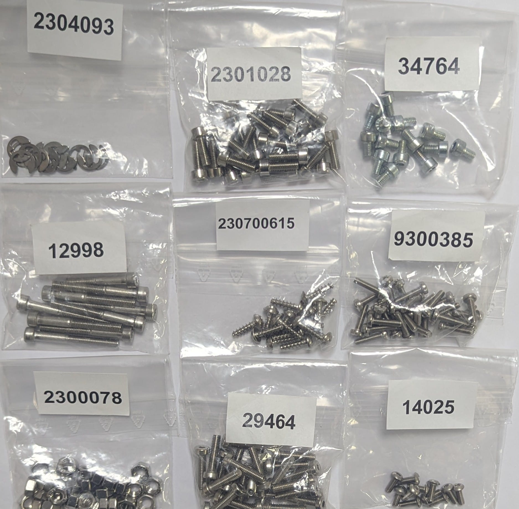 37807 - MELITTA  SP SET SCREWS/NUTS (L8S4)